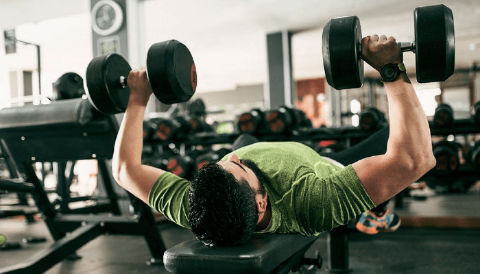Tecnica di pre-affaticamento: quanto è utile per l’ipertrofia muscolare?
